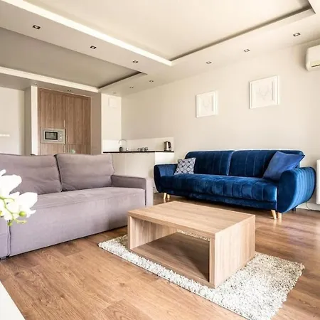 Urban Chic - One Bedroom - Luxury Stays&wronia118 Warsaw