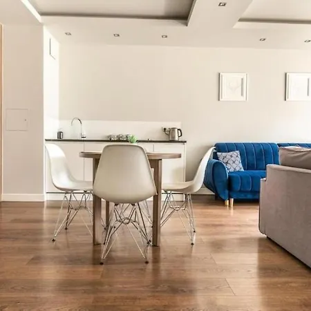 Urban Chic - One Bedroom - Luxury Stays&wronia118 Apartamento Varsóvia