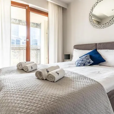 Apartment Urban Chic - One Bedroom - Luxury Stays&wronia118